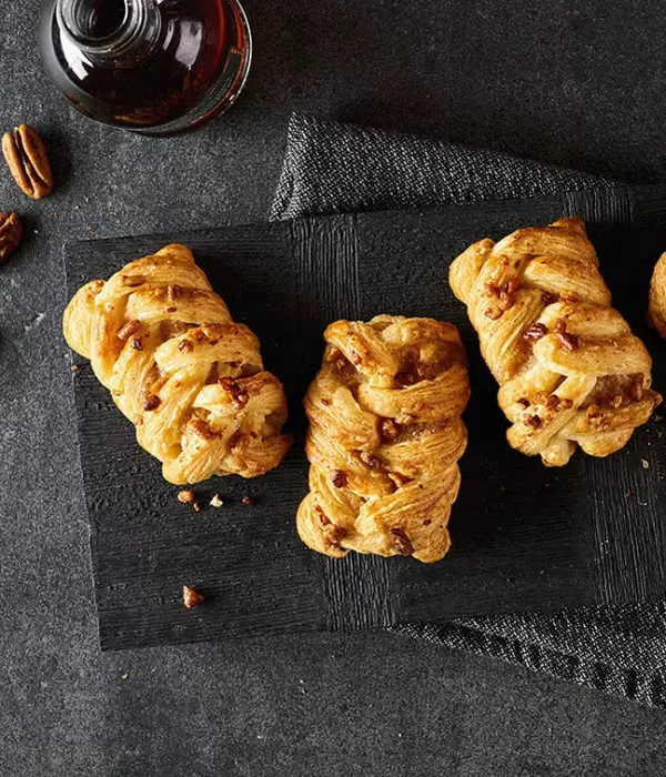 Mini maple pecan plait